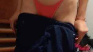 Grabo a mi novia mientras se desnuda