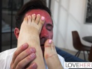 The enchanting babe graces him with a footjob before riding his hard cock in reverse cowgirl and cowgirl, the pleasure making 10/16