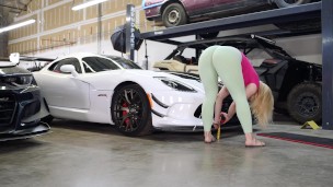 BUSTY BLONDE STEP SIS Measures Ride Height on Cars