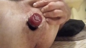 Pom bottle in gaping assanal