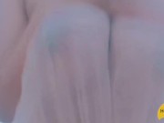 حصلت خو صاحبتي كيظل عليا من ثقبة الباب و انا عريانة كنلعب ف بزازلي شعلتو - Screenshot 9 of 16 - Indian Sex