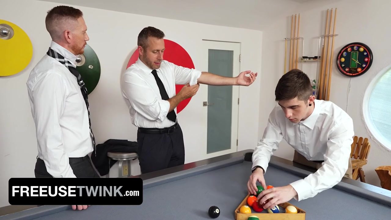 Freeuse Twink! Two Hunks Use Hot Guy as a Sex Toy - RedTube