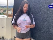 Vecina: ‘’ Mi Camiseta Está Mojada Discúlpame ‘’ 1/16