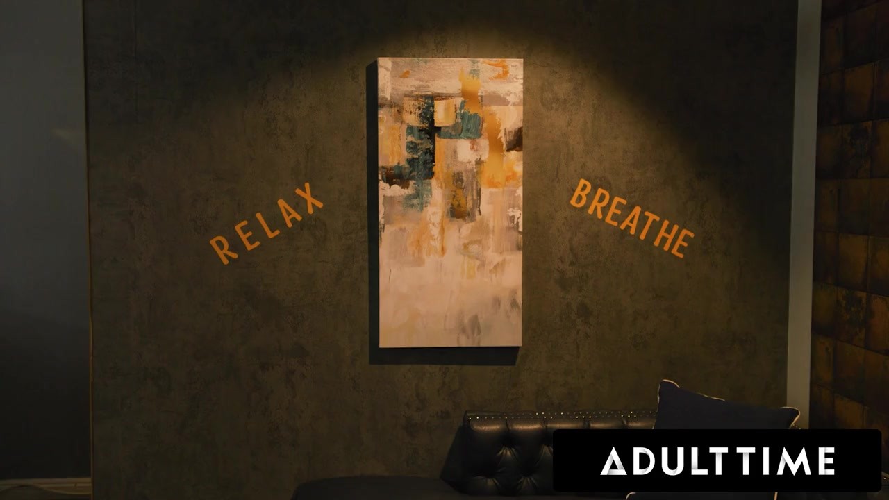 ADULT TIME - FUTA Sluts Avery Black And Aiden Starr Happy Ending Massage! GUSHING FUTANARI CUMSHOTS - 無料セックスビデオ - RedTube