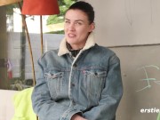 Ersties - Die abenteuerlustige Josie L erforscht sich lustvoll 2/16