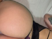 ficou de quatro pro dotado e gritou quando sentiu no utero 2/16