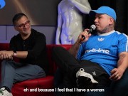 Sara Blonde se atraganta con una verga GORDA enfrente de su CORNUDO en Juan Bustos Show 8/16