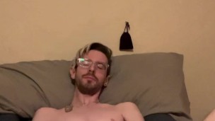 Skinny twink quick jerk off session