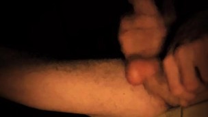 Finger fucking and Cumming at the park