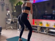 Mon Coloc me baise pendant ma séance de sport ! French Hard 6/16