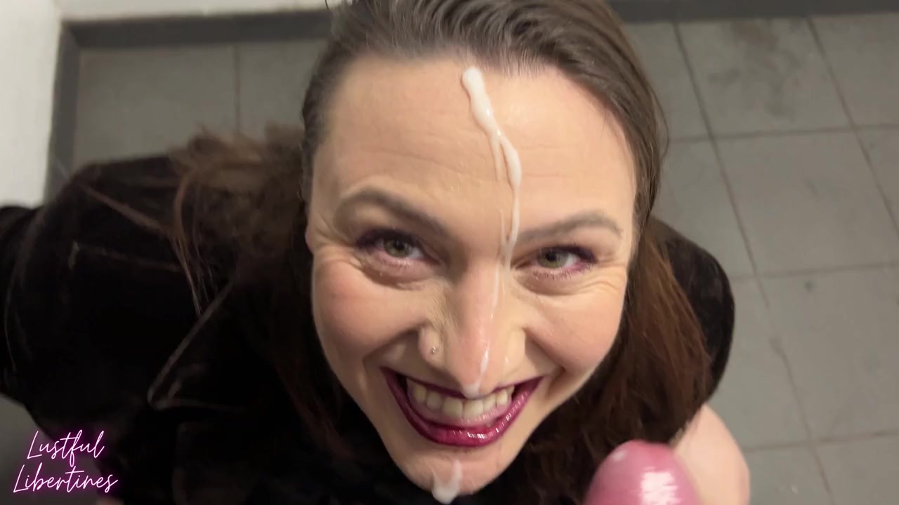 Cheating boss takes surprise facial in pub toilets