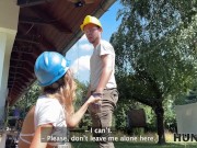 HUNT4K. Hunter seduced a handywoman, her BF caught them and saw Hunter’s cumshot inside her pussy 11/16