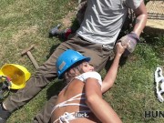 HUNT4K. Hunter seduced a handywoman, her BF caught them and saw Hunter’s cumshot inside her pussy 14/16