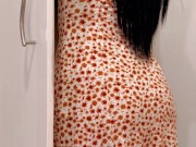 Nos quedamos solos en casa y me como el culo de mi hermanastra 🔥