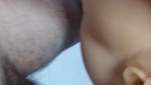 No puede ser, me estoy follando a mi hermosa hermanastra ella dice que le gusta mi verga