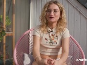 Ersties - Kitty S sonnige Fuß- und Dildospiele mit viel Körperöl 7/16