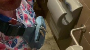 NERDY OTTER PISSES IN BREWERY BATHROOM