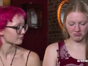 Ersties - Lesbische Mädels lecken sich gegenseitig die Muschi und stopfen sie mit Dildos 6/16