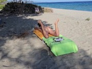 Voyeur Naked NATURAL Girl tanning on the beach # Close Up pussy PEE
