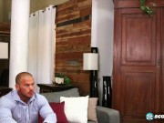 MILF Roxy Doesnt Believe In Dress Codes 2/16