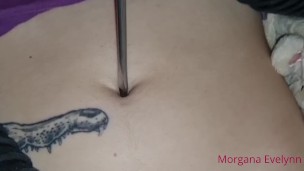 Mi masturbo l'ombelico usando oggetti [Compilation]