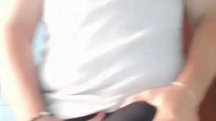 Macho vergon saca su verga , lluvia rica dorada