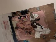 Française branle son mec avec une vaginette puis il finit sur son visage en facial 🤤💦 12/16