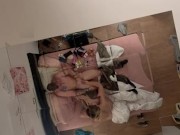 Française branle son mec avec une vaginette puis il finit sur son visage en facial 🤤💦 13/16