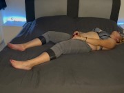 Selbstbefriedigung auf dem Bett zittern Zucken stöhnen multiple Orgasmen 11/16