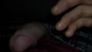 Me pongo cachondo mientras me grabo y juego con mi polla