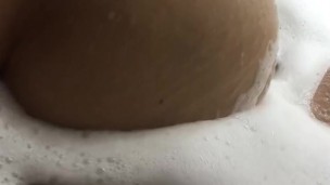 I keep fucking her in the bathtub