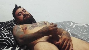 Una paja mientras miro porno