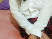 Volví a casa cachonda después de la prepa por qué el maestro de mi escuela me tocó la panocha