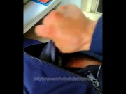 Veo videos en mi trabajo no me aguanto y me hago una paja antes que llegue alguien 4/16