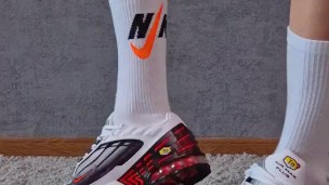 Squeezed my dick between nike tn's and cum on them