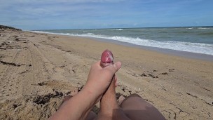 Beach Day Cumshot!
