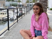 GOTFILLED - Hot Babe From Las Vegas Brings The Goods 1/16