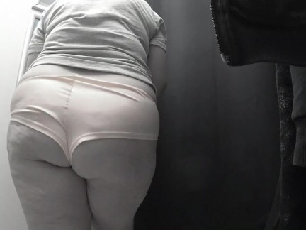 I'm in the fitting room.
