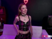 Alluring Babe Loves Pussy Pounding 7/16