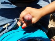 la mia troia di moglie lo ha preso e mi ha fatto fermare sul ciglio della strada per masturbarmi e venire 2/16