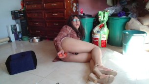 Acid sissy and her dildos 1/4