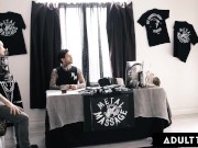 Slutty Goth Babe Karlee Grey Fucks Big Dick Masseur 1/16