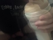 Je lèche sa chatte pour mieux la baiser fleshlight