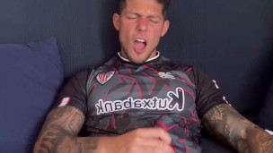 😈FOOTBALL PLAYER playin with my big COCK😱