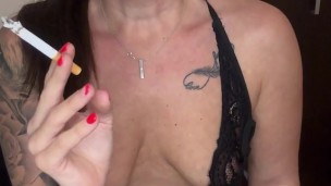 Smoking And MASTURBATING😈 With My Sex Toy💦