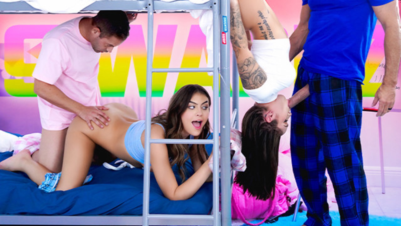 Swappz - Selina Bentz and Bunny Fae Love Fucking Their Stepdaddies Together  on Parents Day!