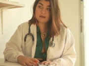 mi doctora me revisa el dolor bajo 1/16