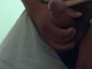 Me la jalo hasta eyacular