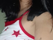 Mi hermanastra y yo compartimos una habitación de hotel y me corro dentro de su apretado coño rosado