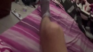 Se la chupo a mi cuñado y le muevo el culo mientras mi hermana no está 🥵💦